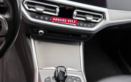 BMW 3 серия, 2019 год, 2 999 999 рублей, 10 фотография