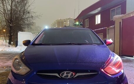 Hyundai Solaris II рестайлинг, 2011 год, 750 000 рублей, 2 фотография