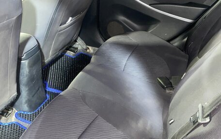 Hyundai Solaris II рестайлинг, 2011 год, 750 000 рублей, 17 фотография