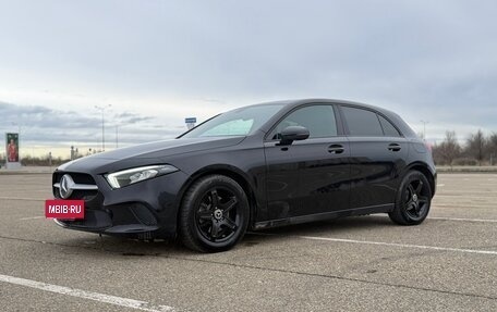 Mercedes-Benz A-Класс, 2019 год, 2 290 000 рублей, 2 фотография