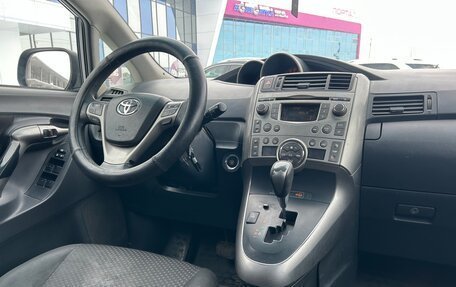 Toyota Verso I, 2010 год, 770 000 рублей, 22 фотография