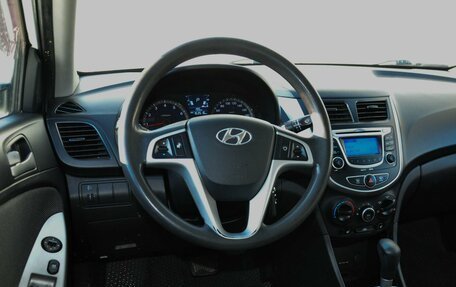 Hyundai Solaris II рестайлинг, 2011 год, 799 000 рублей, 10 фотография