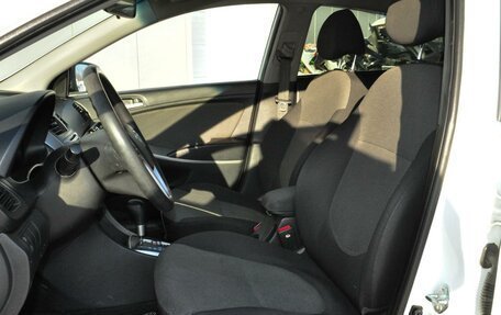 Hyundai Solaris II рестайлинг, 2011 год, 799 000 рублей, 6 фотография