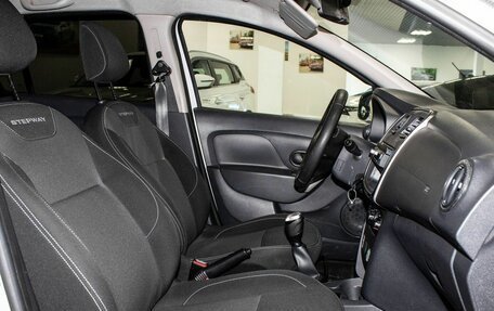 Renault Logan II, 2022 год, 959 000 рублей, 10 фотография