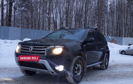Renault Duster I рестайлинг, 2014 год, 810 000 рублей, 2 фотография