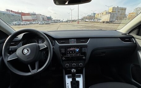 Skoda Octavia, 2018 год, 1 790 000 рублей, 6 фотография