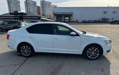Skoda Octavia, 2018 год, 1 790 000 рублей, 8 фотография