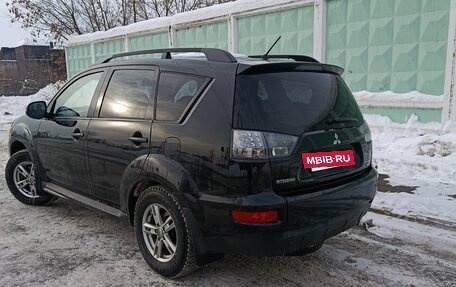 Mitsubishi Outlander III рестайлинг 3, 2011 год, 1 500 000 рублей, 6 фотография