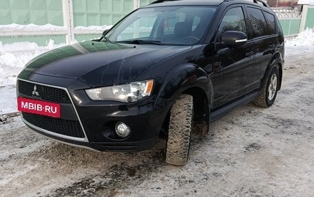 Mitsubishi Outlander III рестайлинг 3, 2011 год, 1 500 000 рублей, 8 фотография