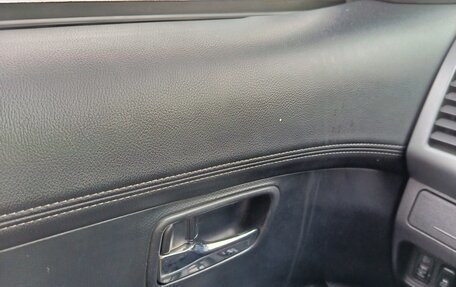 Mitsubishi Outlander III рестайлинг 3, 2011 год, 1 500 000 рублей, 11 фотография