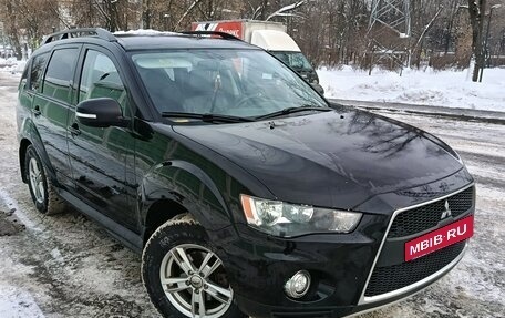 Mitsubishi Outlander III рестайлинг 3, 2011 год, 1 500 000 рублей, 14 фотография