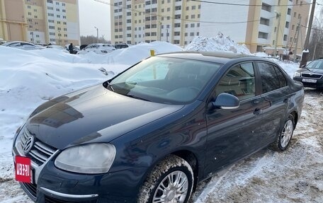 Volkswagen Jetta VI, 2009 год, 520 000 рублей, 2 фотография
