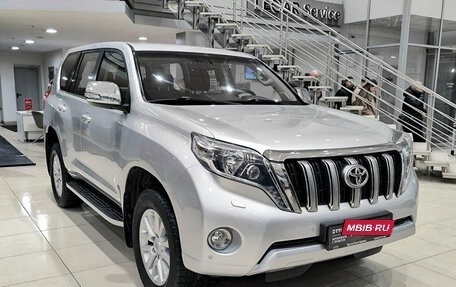 Toyota Land Cruiser Prado 150 рестайлинг 2, 2014 год, 3 310 000 рублей, 3 фотография