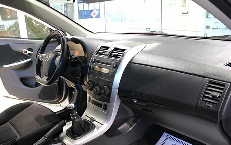 Toyota Corolla, 2011 год, 845 000 рублей, 8 фотография