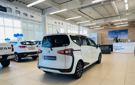 Toyota Sienta II, 2018 год, 1 749 900 рублей, 6 фотография