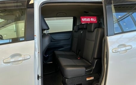 Toyota Sienta II, 2018 год, 1 749 900 рублей, 17 фотография