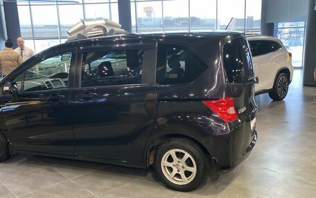 Honda Freed I, 2010 год, 1 210 000 рублей, 4 фотография