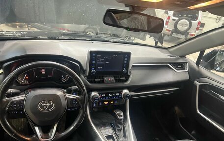 Toyota RAV4, 2021 год, 3 363 000 рублей, 5 фотография