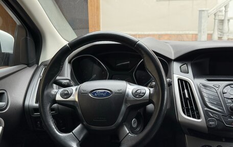 Ford Focus III, 2015 год, 900 000 рублей, 2 фотография