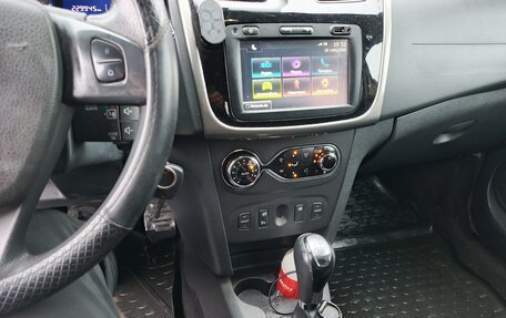 Renault Sandero II рестайлинг, 2017 год, 800 000 рублей, 10 фотография