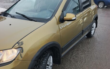 Renault Sandero II рестайлинг, 2017 год, 800 000 рублей, 14 фотография