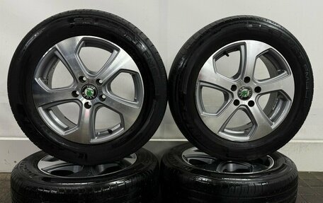 Skoda Yeti I рестайлинг, 2013 год, 1 035 000 рублей, 17 фотография