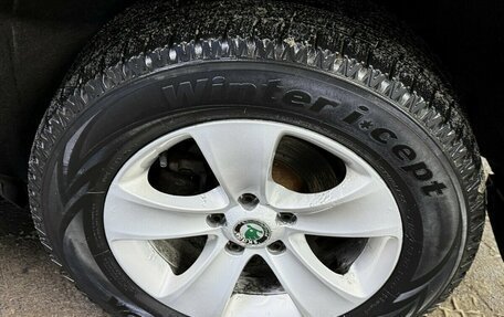 Skoda Yeti I рестайлинг, 2013 год, 1 035 000 рублей, 16 фотография