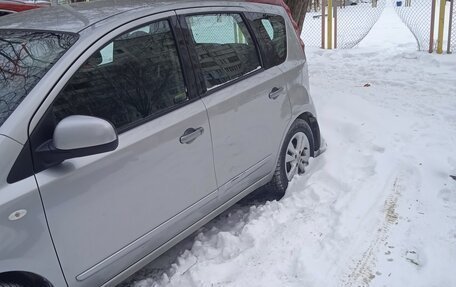 Nissan Note II рестайлинг, 2011 год, 680 000 рублей, 4 фотография