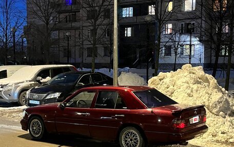 Mercedes-Benz E-Класс, 1995 год, 400 000 рублей, 5 фотография