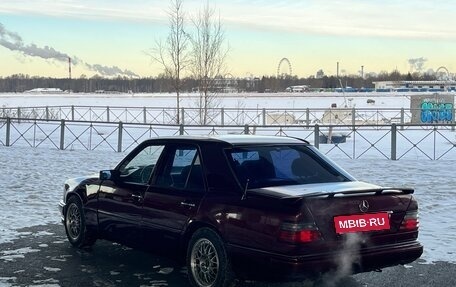 Mercedes-Benz E-Класс, 1995 год, 400 000 рублей, 8 фотография