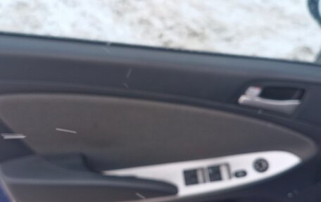 Hyundai Solaris II рестайлинг, 2012 год, 650 000 рублей, 9 фотография