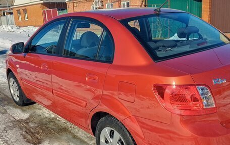 KIA Rio II, 2010 год, 690 000 рублей, 3 фотография