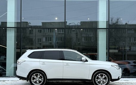 Mitsubishi Outlander III рестайлинг 3, 2013 год, 1 440 000 рублей, 4 фотография