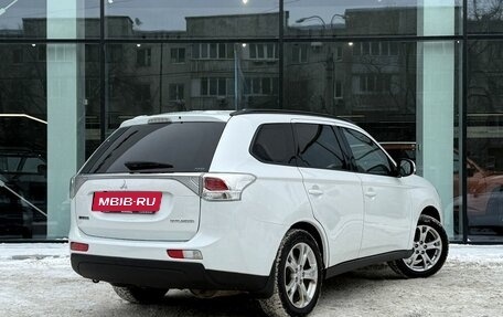 Mitsubishi Outlander III рестайлинг 3, 2013 год, 1 440 000 рублей, 5 фотография
