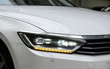 Volkswagen Passat B8 рестайлинг, 2017 год, 1 420 000 рублей, 10 фотография