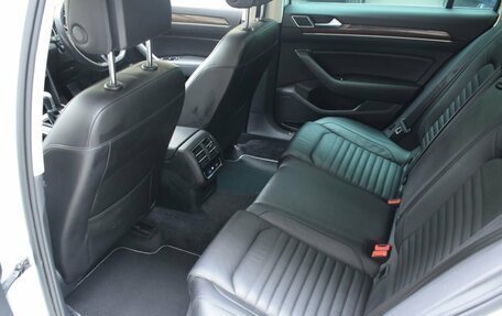 Volkswagen Passat B8 рестайлинг, 2017 год, 1 420 000 рублей, 22 фотография