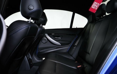 BMW 3 серия, 2018 год, 2 990 000 рублей, 12 фотография