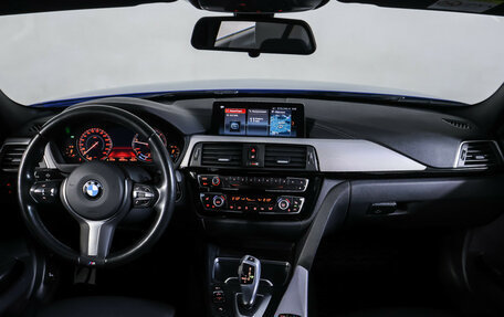 BMW 3 серия, 2018 год, 2 990 000 рублей, 17 фотография