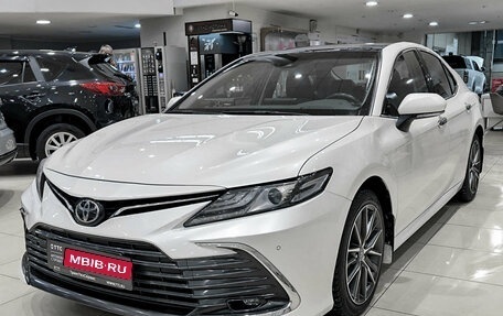 Toyota Camry, 2023 год, 3 499 000 рублей, 1 фотография