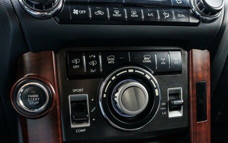 Toyota Land Cruiser Prado 150 рестайлинг 2, 2014 год, 3 749 000 рублей, 23 фотография