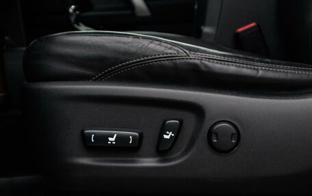 Toyota Land Cruiser Prado 150 рестайлинг 2, 2014 год, 3 749 000 рублей, 29 фотография