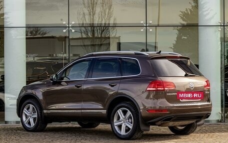 Volkswagen Touareg III, 2012 год, 2 095 000 рублей, 4 фотография