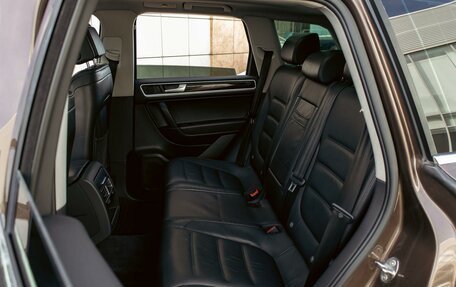 Volkswagen Touareg III, 2012 год, 2 095 000 рублей, 17 фотография