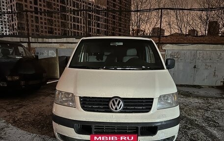 Volkswagen Transporter T5 рестайлинг, 2003 год, 595 000 рублей, 2 фотография