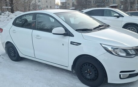 KIA Rio III рестайлинг, 2015 год, 810 000 рублей, 2 фотография