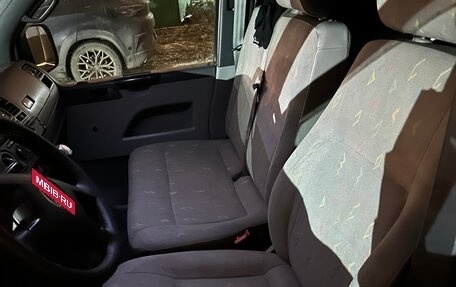 Volkswagen Transporter T5 рестайлинг, 2003 год, 595 000 рублей, 9 фотография