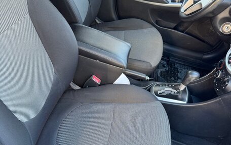 Hyundai Solaris II рестайлинг, 2012 год, 725 000 рублей, 10 фотография