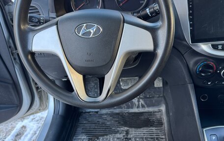 Hyundai Solaris II рестайлинг, 2012 год, 725 000 рублей, 17 фотография