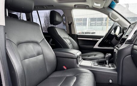 Toyota Land Cruiser 200, 2019 год, 7 350 000 рублей, 12 фотография