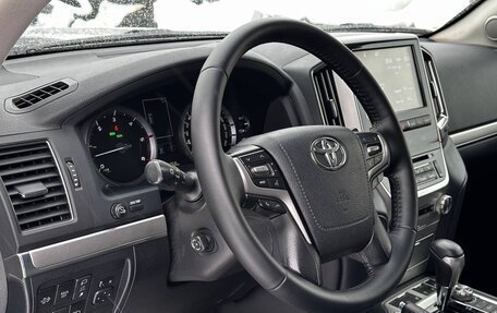 Toyota Land Cruiser 200, 2019 год, 7 350 000 рублей, 16 фотография